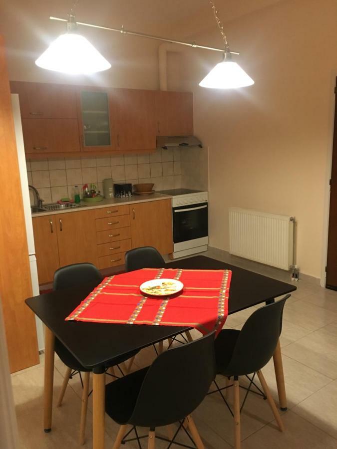 Central 2-Bedroom Luxury Apartment Heraklion  Luaran gambar